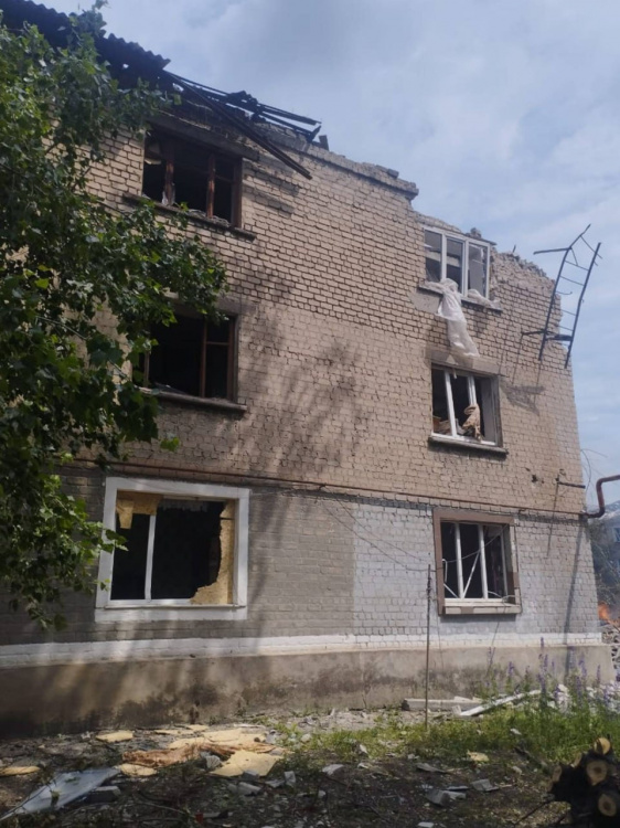 Удар авіабомбою по Родинському: поранено четверо цивільних