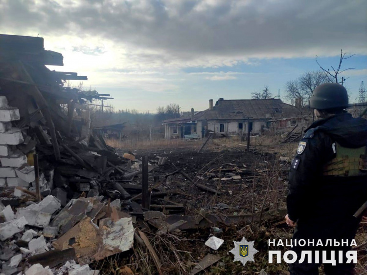 Прильоти в Даченське та Лисівку: про наслідки обстрілів 1 січня повідомили в поліції Донеччини