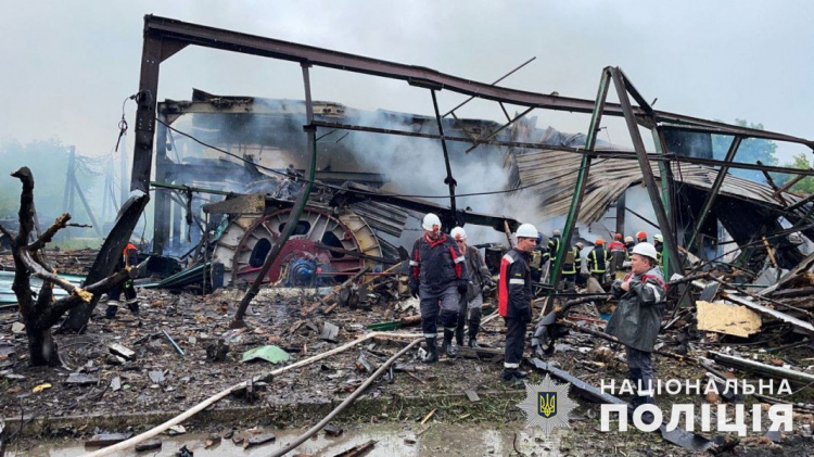 Вбиті люди, зруйновані оселі - наслідки 24 нападів росії за минулу добу