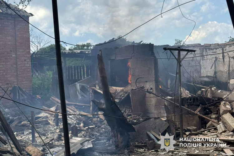 Одна людина загинула, 11 поранені внаслідок обстрілів Донеччини 26 червня