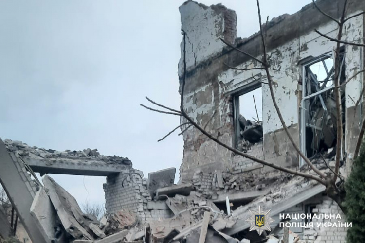 Війська рф атакували 10 населених пунктів Донеччини: у Добропіллі поранено людину