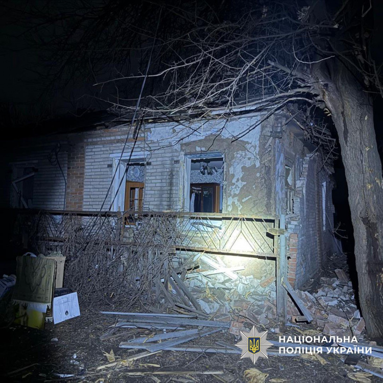 Двоє загиблих і 13 поранених, з них троє дітей: поліція Донеччини повідомляє про чергові злочини росії