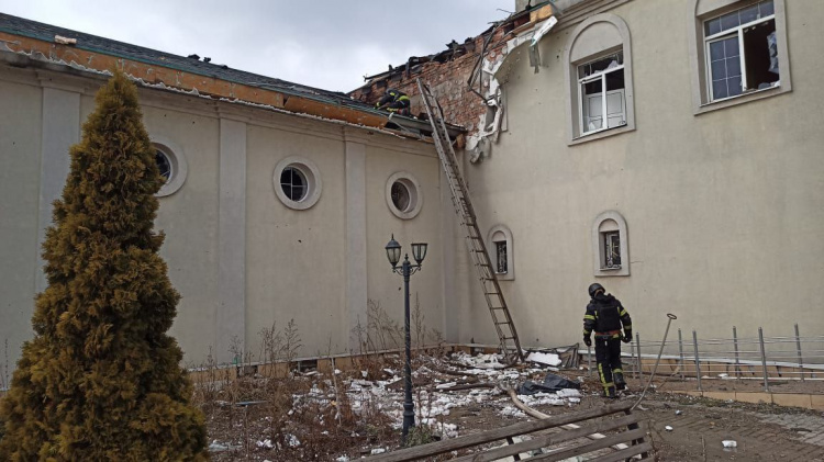 Авіабомбу скинули вчора на район «Поле чудес» в Покровську