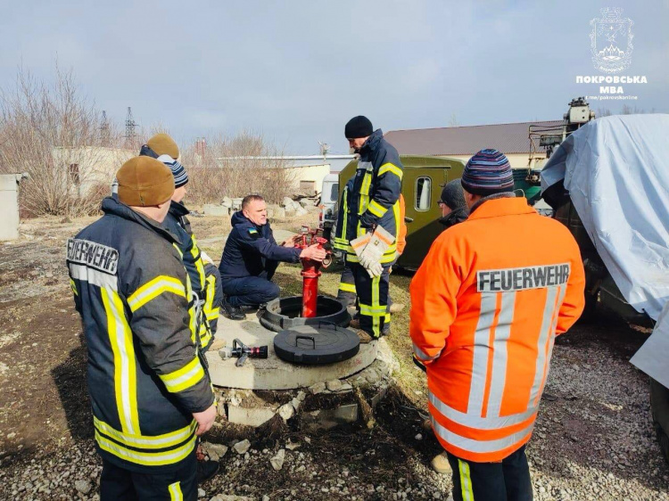 У Покровську почала навчання пожежно-рятувальна команда