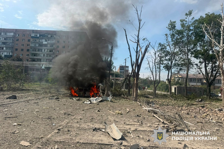 Троє цивільних загинуло, 31 поранений внаслідок масованих обстрілів Донеччини 4 серпня