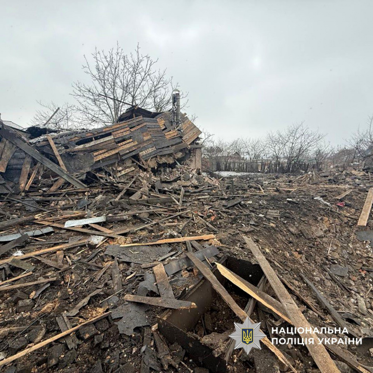 Одна людина загинула, четверо зазнали поранень через російські обстріли Донеччини 29 грудня