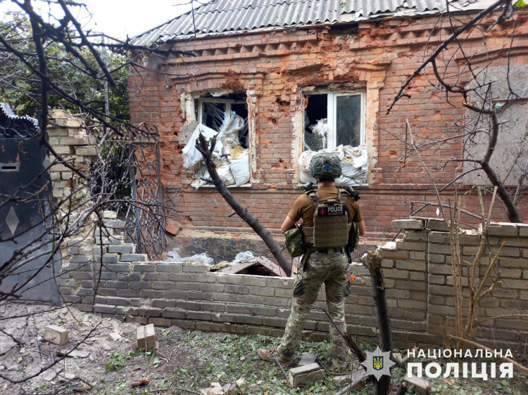 Знову авіабомби на Покровськ: поранено двох мешканців, пошкоджено об'єкти інфраструктури