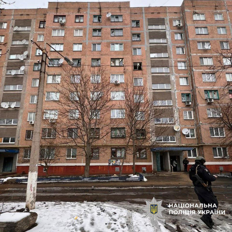 Троє поранених за добу: поліція Донеччини фіксує наслідки російських атак 24 лютого