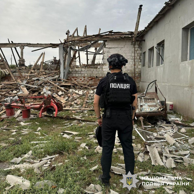 Двоє вбитих і п’ятеро поранених: росія поцілила по цивільних на Донеччині