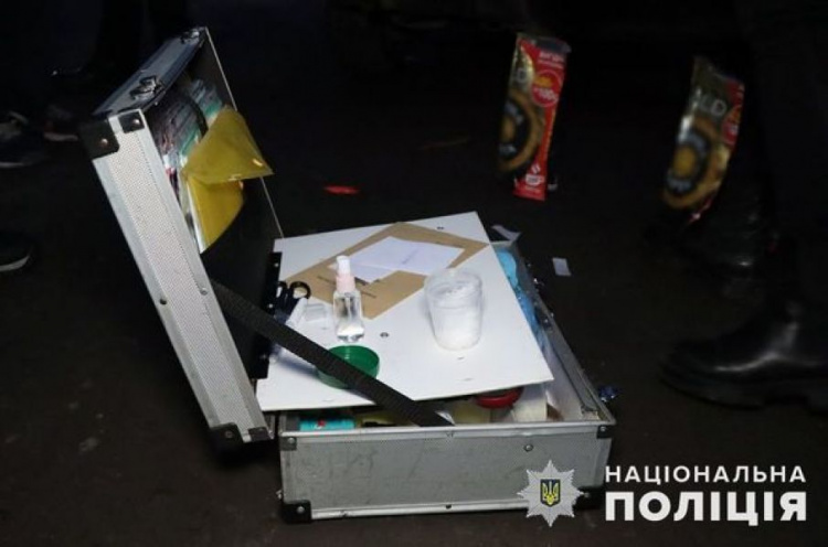 Поліцейські Покровська затримали наркозбувача з товаром на 2,5 мільйона гривень