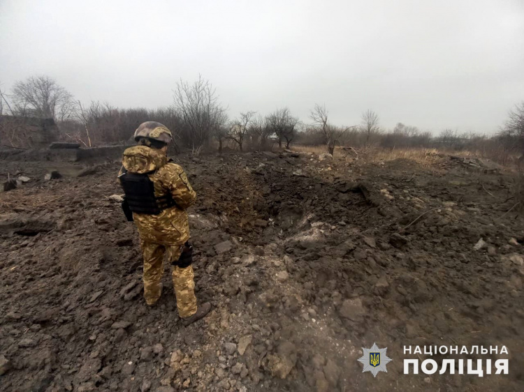 Продовжують гатити по цивільних: у поліції Донеччини повідомили про наслідки обстрілів 1 грудня