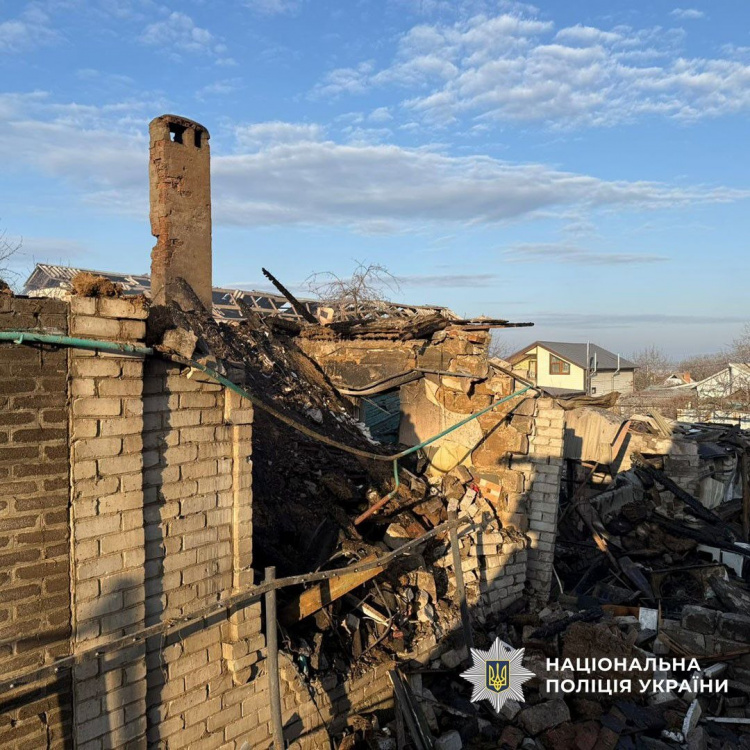 Одна людина загинула, четверо поранені: поліція Донеччини - про наслідки російських атак 22 березня