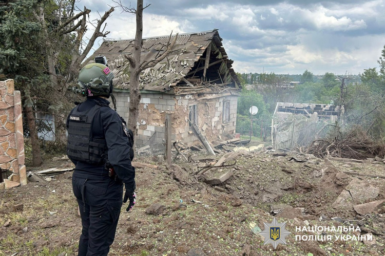 Росіяни за добу обстріляли 18 населених пунктів Донеччини, вбили одного та поранили двох мирних жителів