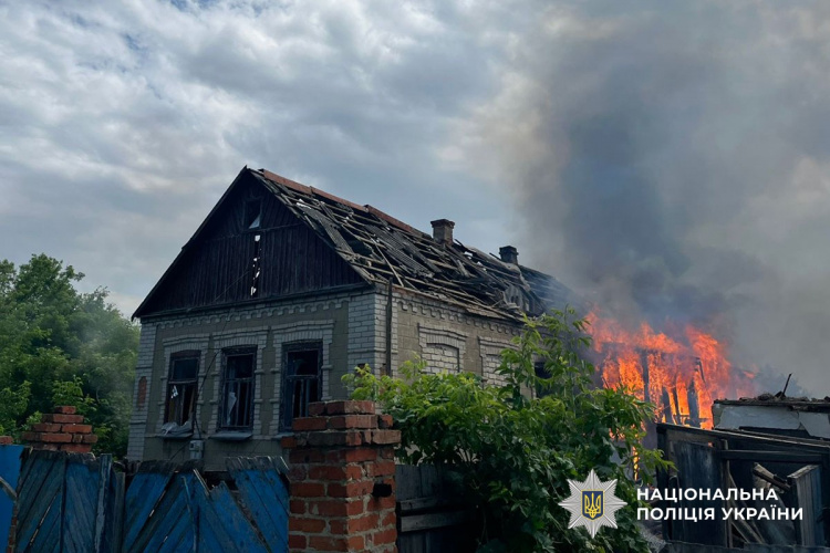 Троє людей постраждали внаслідок російських атак на Донеччині