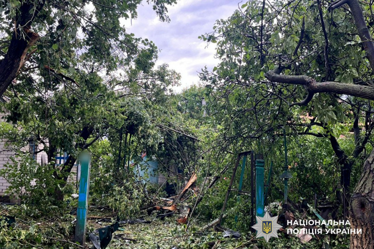 Двоє цивільних загинули і четверо поранені внаслідок ворожих атак на Донеччину за добу