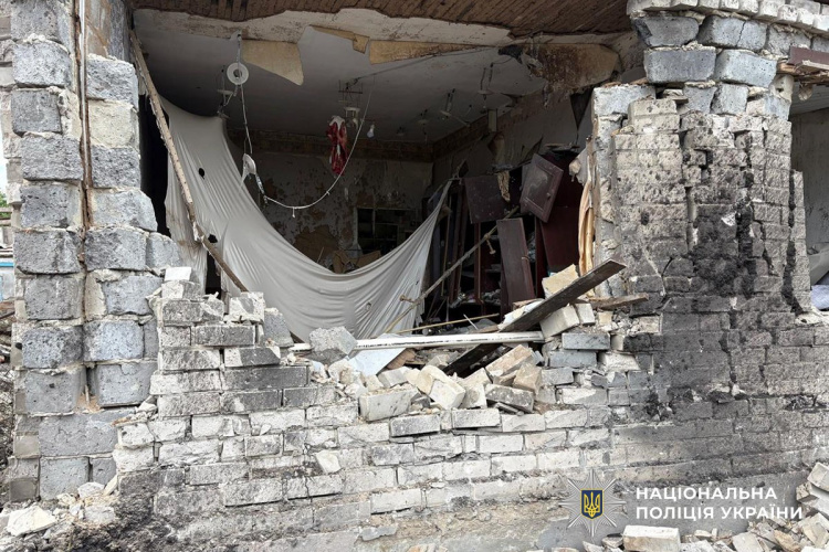 Двоє цивільних загинули, ще 11 поранені внаслідок ворожих обстрілів Донеччини 8 червня