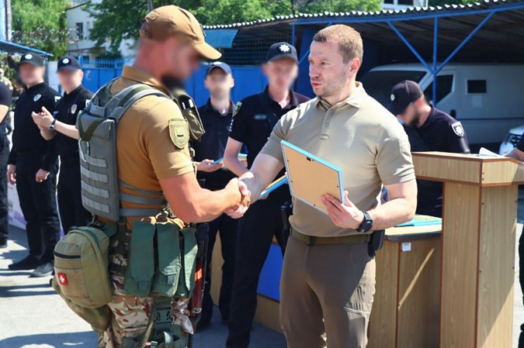 Поліцейських привітав начальник Донецької ОВА Павло Кириленко