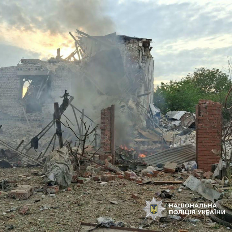 Четверо людей загинули, 10 поранені через російські обстріли Донеччини 22 вересня