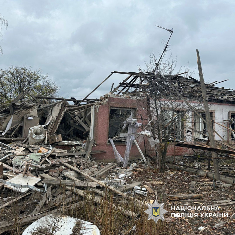 Дві людини загинули та дві зазнали поранень через російські обстріли Донеччини