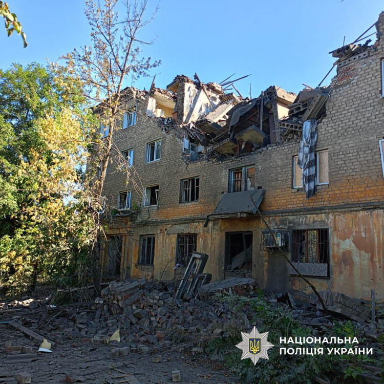 Про ще трьох загиблих і 13 поранених через російські обстріли Донеччини відомо станом на ранок 23 вересня