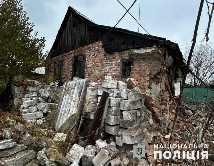 На Донеччині внаслідок обстрілів загинула цивільна людина, ще троє поранені