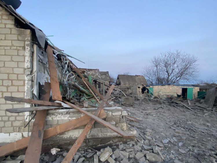 31 березня росіяни 9 разів обстріляли населені пункти Донеччини: поранили трьох людей, у тому числі дитину