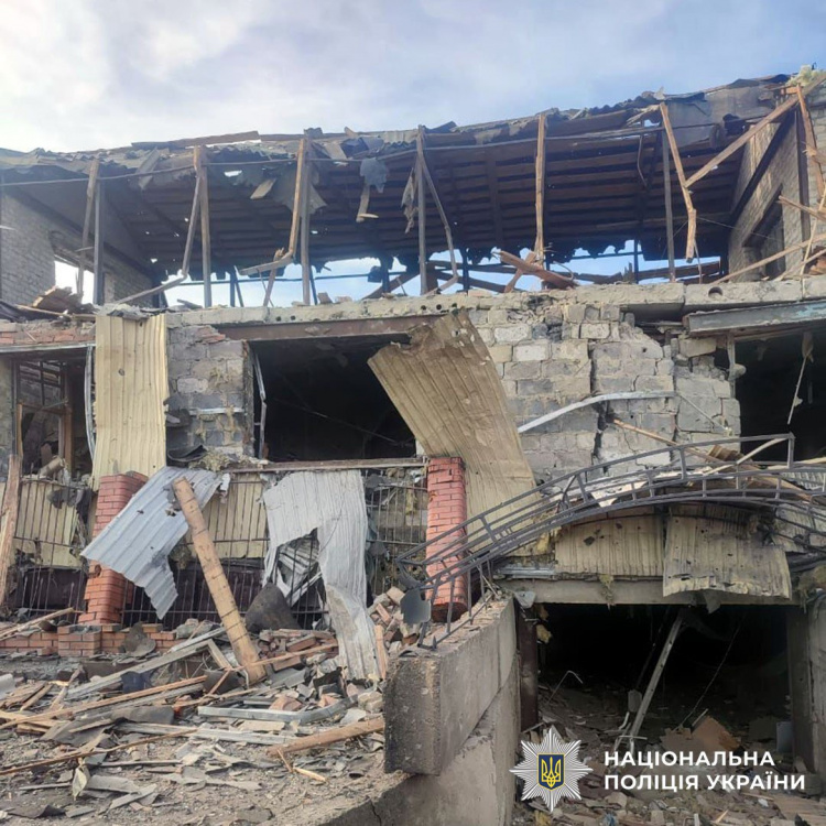 Про двох поранених учора у Покровську повідомили в поліції