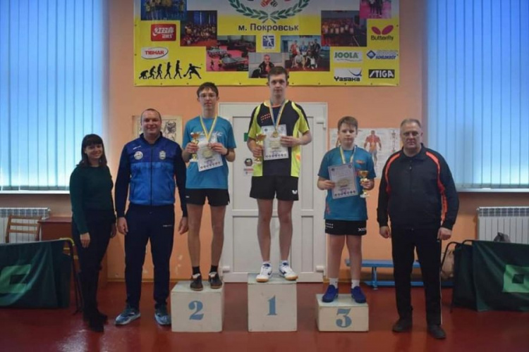 Покровськ прийняв чемпіонат Донецької області з тенісу настільного серед юніорів