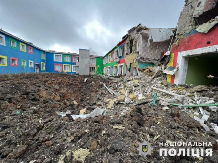 За добу поліція зафіксувала 28 ворожих атак у 12 населених пунктах Донеччини