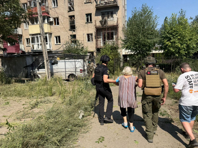 5 загиблих, 8 поранених, понад 100 руйнувань: Донеччина потерпає від російського терору