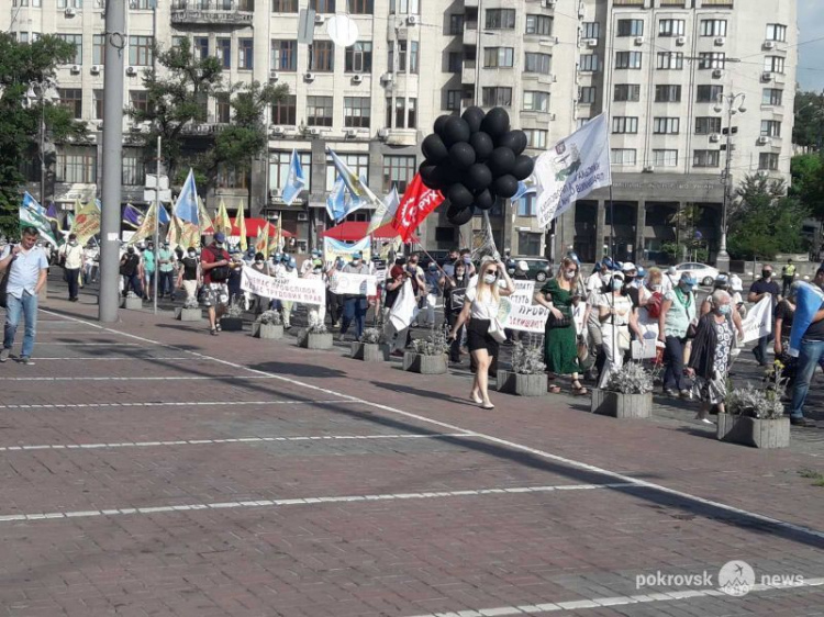 Шахтеры ГП «Мирноградуголь» и «Селидовуголь» присоединились к всеукраинской акции протеста в Киеве