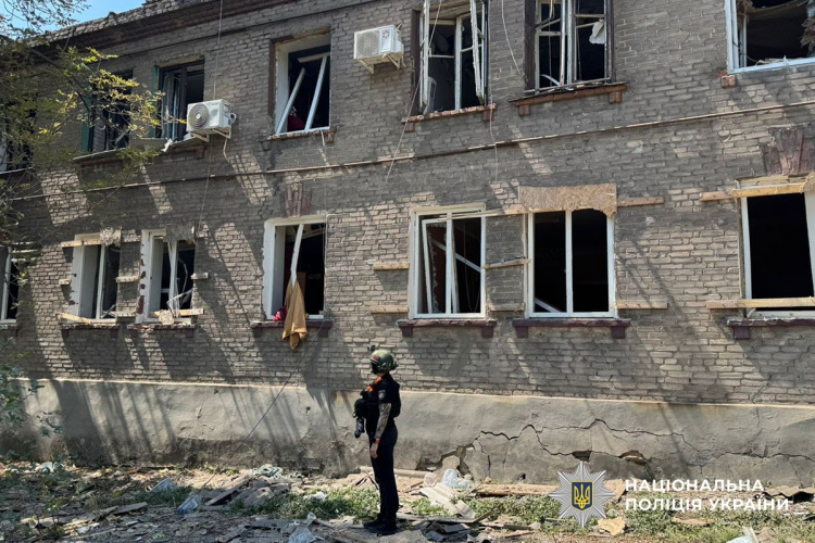 Внаслідок російських ударів по Донеччині троє людей загинули і шестеро зазнали поранень