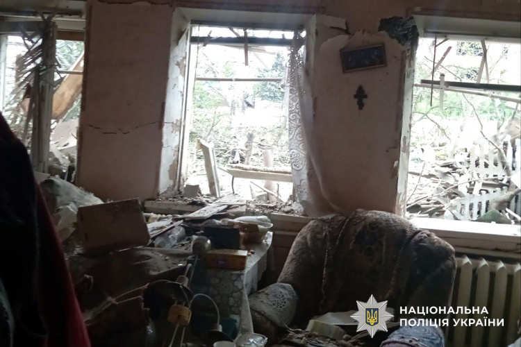Знову руйнування та постраждалі: в поліції повідомили про наслідки обстрілів Донеччини 16 червня