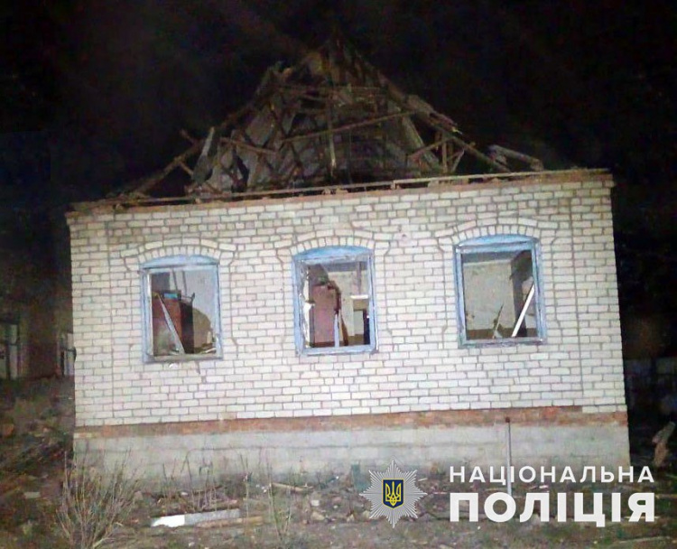 Уночі 20 квітня окупанти спрямували на Мирноград чотири ракети. Без постраждалих