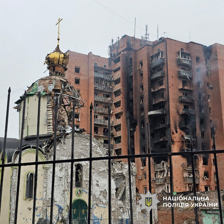 Четверо людей загинули, 10 поранені через російські обстріли Донеччини 22 вересня