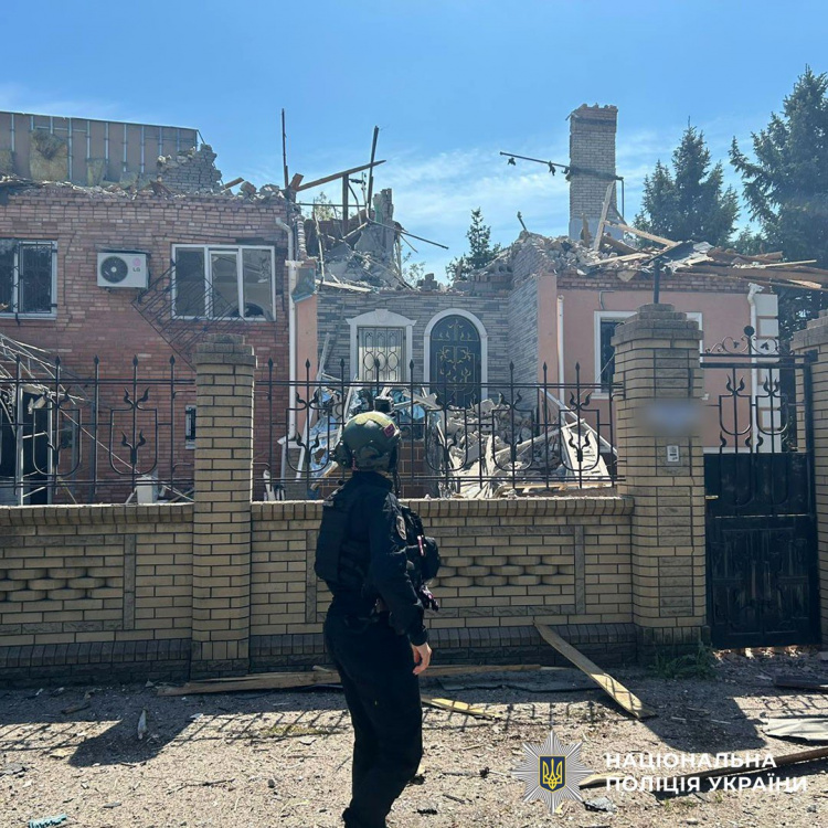 Є загиблі в Покровську та Мирнограді: у поліції повідомили про наслідки обстрілів Донеччини 7 травня