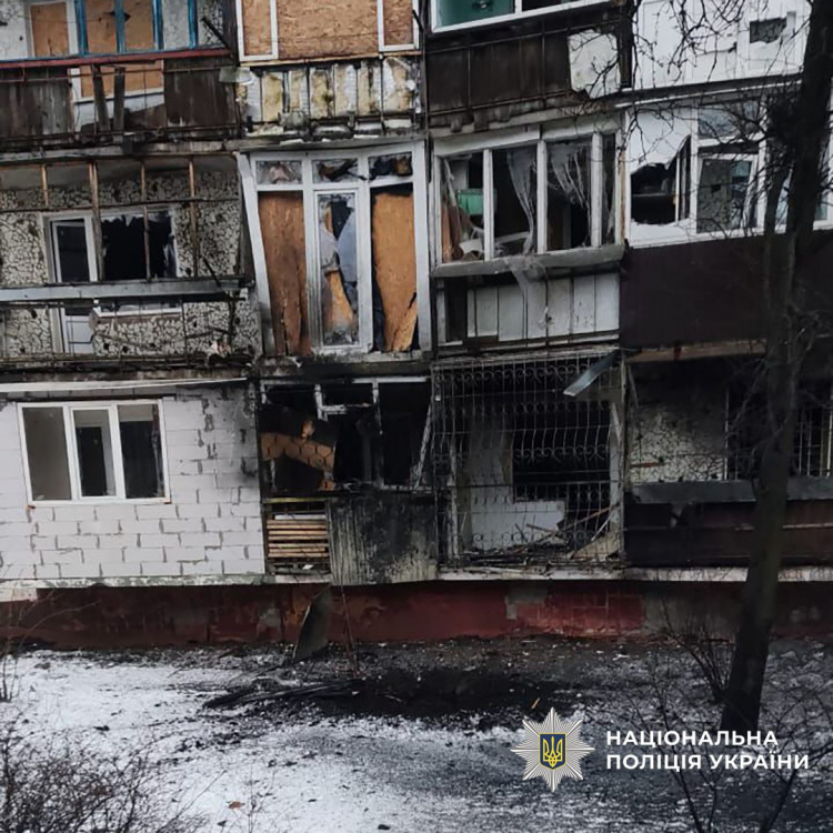 Одна людина загинула та одна поранена через російські удари по Донеччині 3 січня