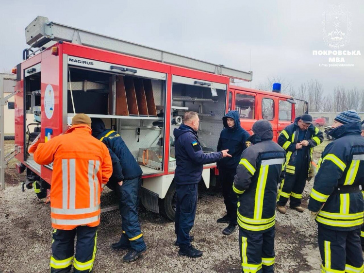 У Покровську почала навчання пожежно-рятувальна команда