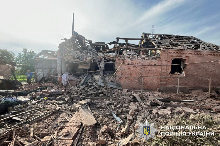 Загиблий та 6 поранених: 19 травня росіяни атакували 10 населених пунктів Донеччини