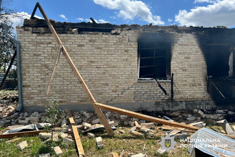 Троє людей загинули, 11 поранені внаслідок масованих обстрілів Донеччини за добу