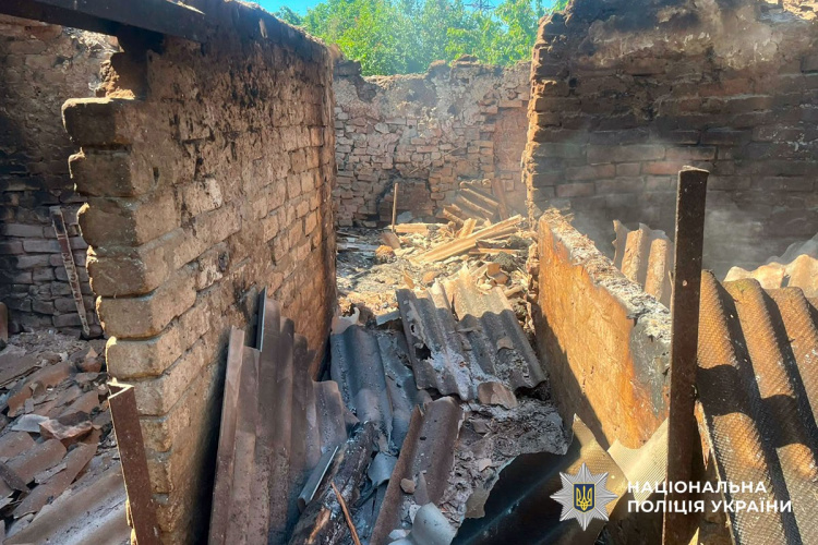Троє людей зазнали поранень через російські атаки по Донеччині 27 червня