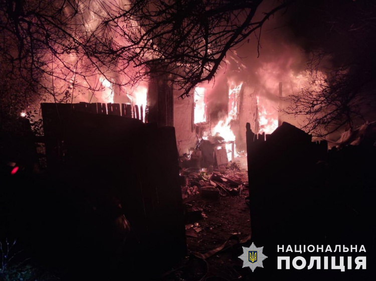 Обстріли Донеччини за добу: поліція показала наслідки руйнувань
