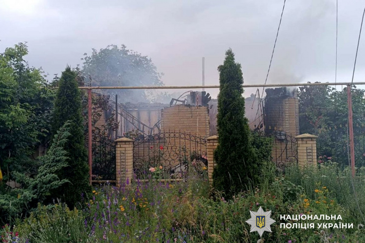 Знову руйнування та постраждалі: в поліції повідомили про наслідки обстрілів Донеччини 16 червня