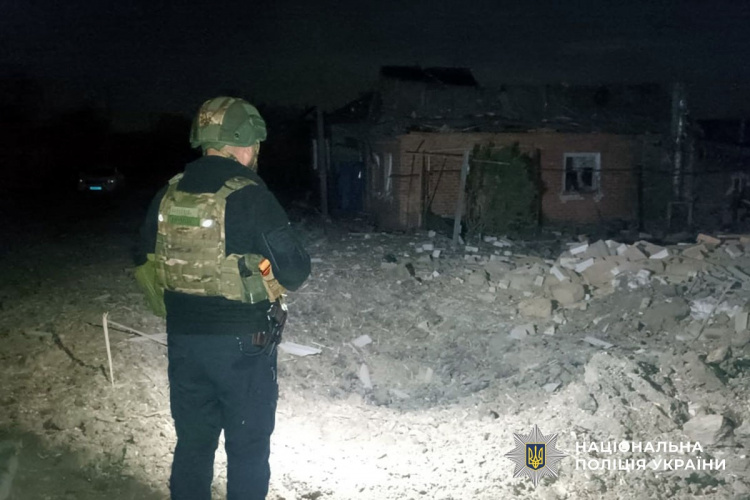 На Донеччині через ворожі обстріли поранені 11 людей, серед них дитина