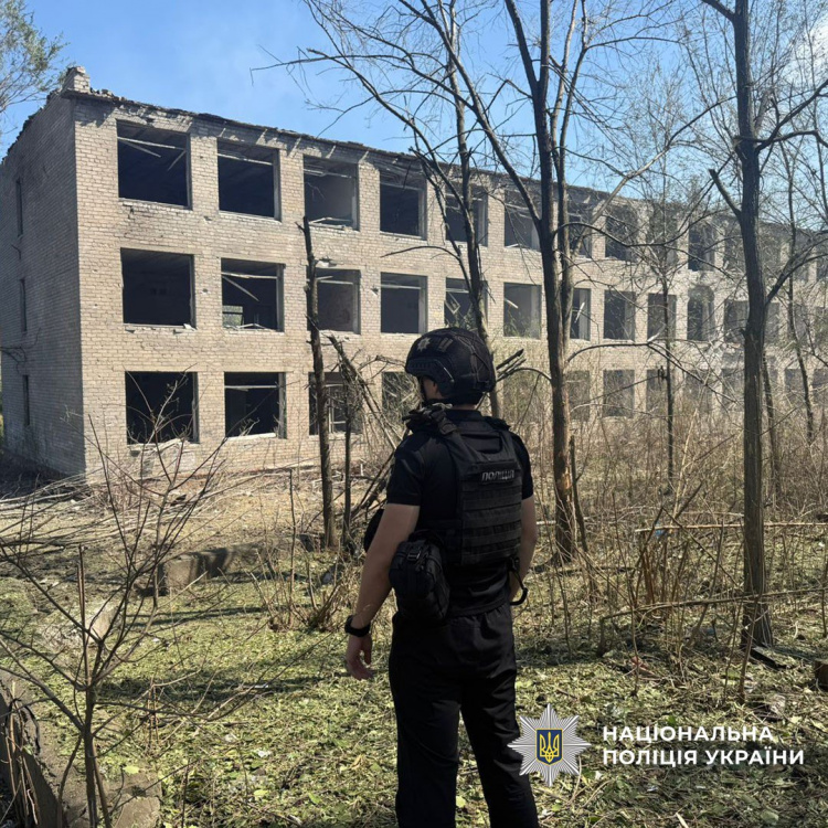 Дві людини зазнали поранень через російські обстріли Донеччини 21 серпня