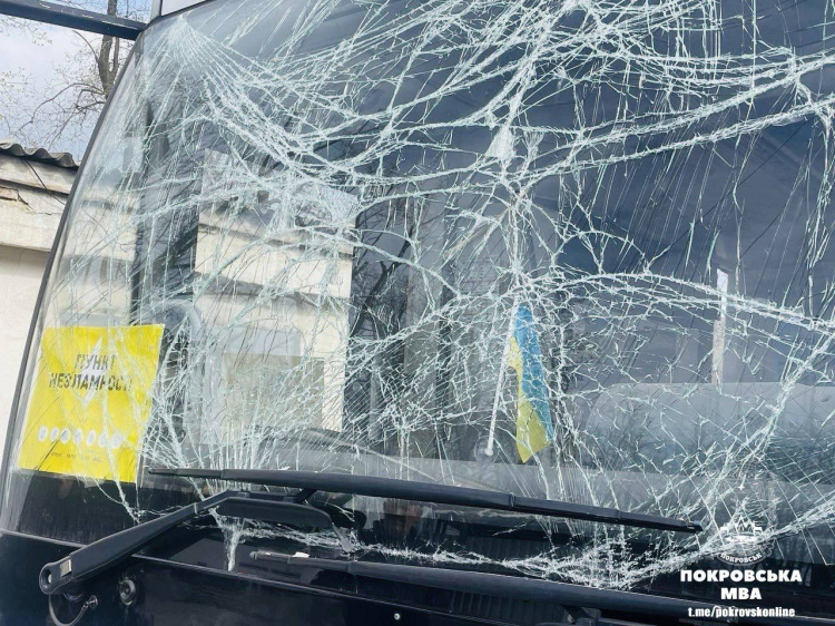 Обстріл Покровська 5 квітня: одне з комунальних підприємств опинилося в епіцентрі удару (додано відео)