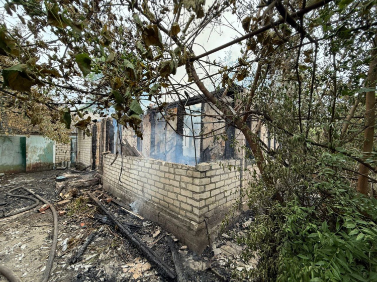 Знову руйнування та постраждалі: в поліції повідомили про наслідки обстрілів Донеччини 16 червня