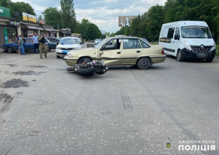 У ДПТ в Мирнограді травмувався мотоцикліст