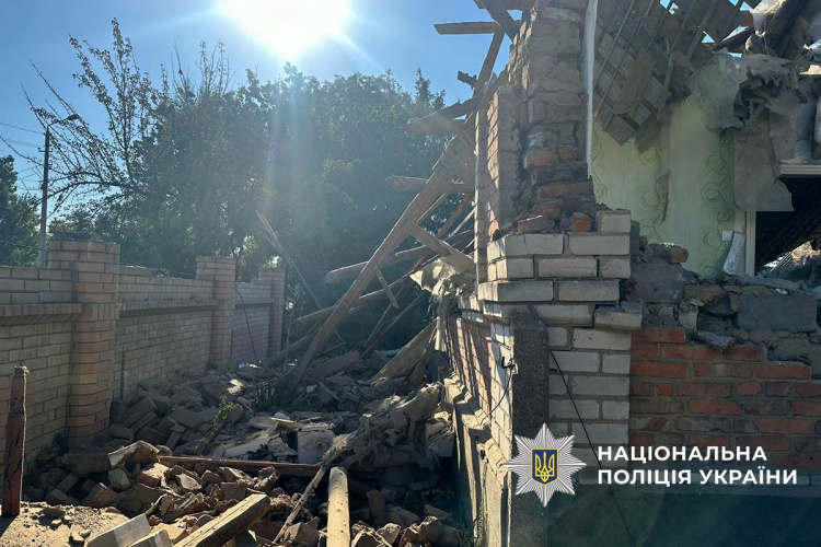 За добу окупанти обстріляли 14 населених пунктів Донеччини: вбили людину, ще 14 поранили