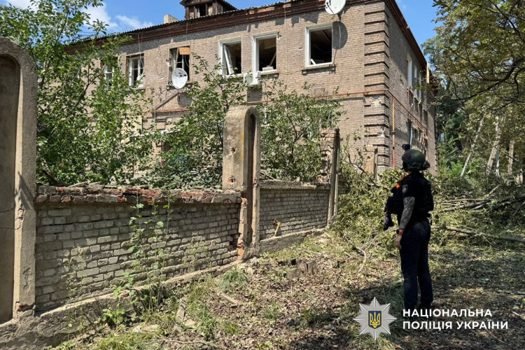 Внаслідок російських ударів по Донеччині троє людей загинули і шестеро зазнали поранень